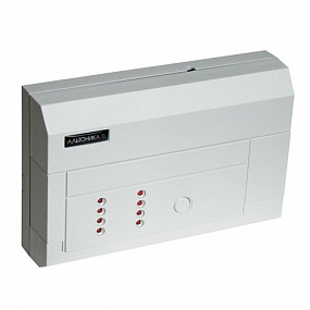 �������� RR-701R ��������� �� 8 ������������